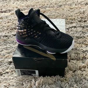 Children shoes sold separately